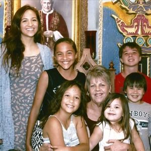 Meet your Posher, Debbie